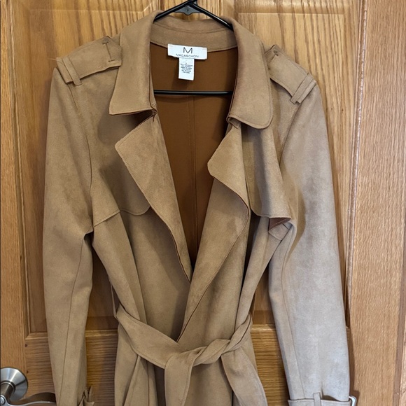Women’s Camel Trench Coat - Picture 3 of 4